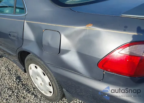 1998 Honda Accord Ex из США, поврежденный, VIN 1HGCG5651WA188962